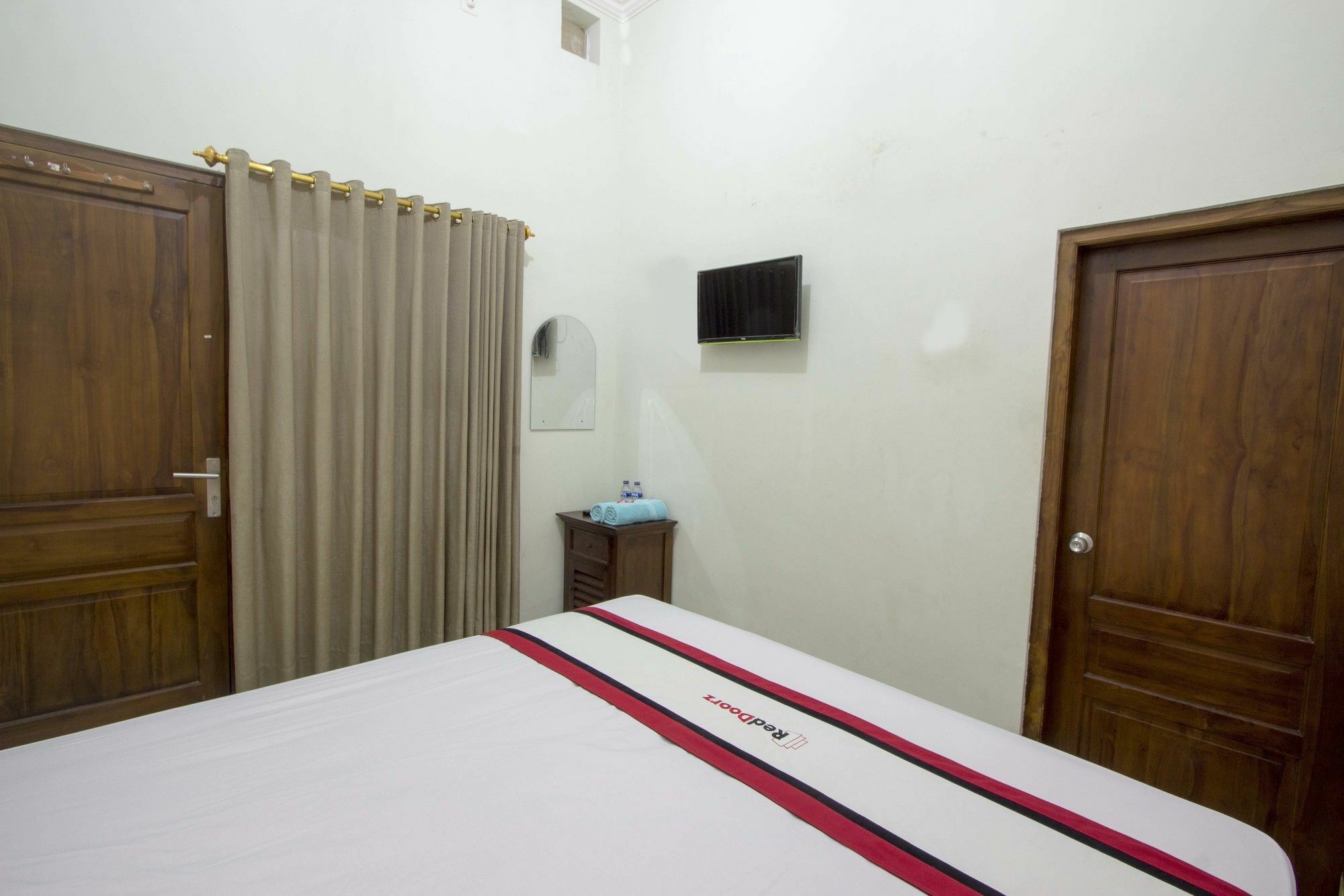 فندق Reddoorz @ Rejowinangun Kota Gede Baturetno المظهر الخارجي الصورة